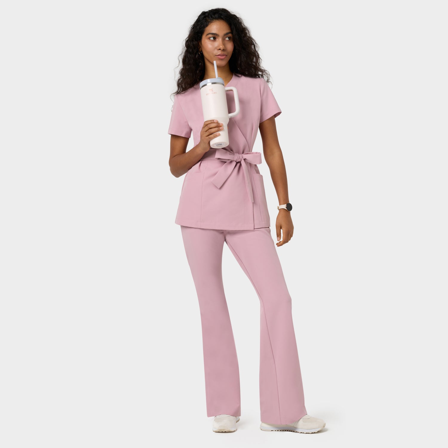 FARTUSZEK MEDYCZNY WIĄZANY SOPHIA RÓŻOWY 