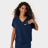 Bluza medyczna LUNA Navy — detale dekoltu V, kieszonki na piersi i rękawa dolman, granatowa bluza scrubs z wiskozy z elastanem, Vena Uniformy