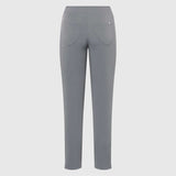 Packshot spodni medycznych w kolorze Misty Grey